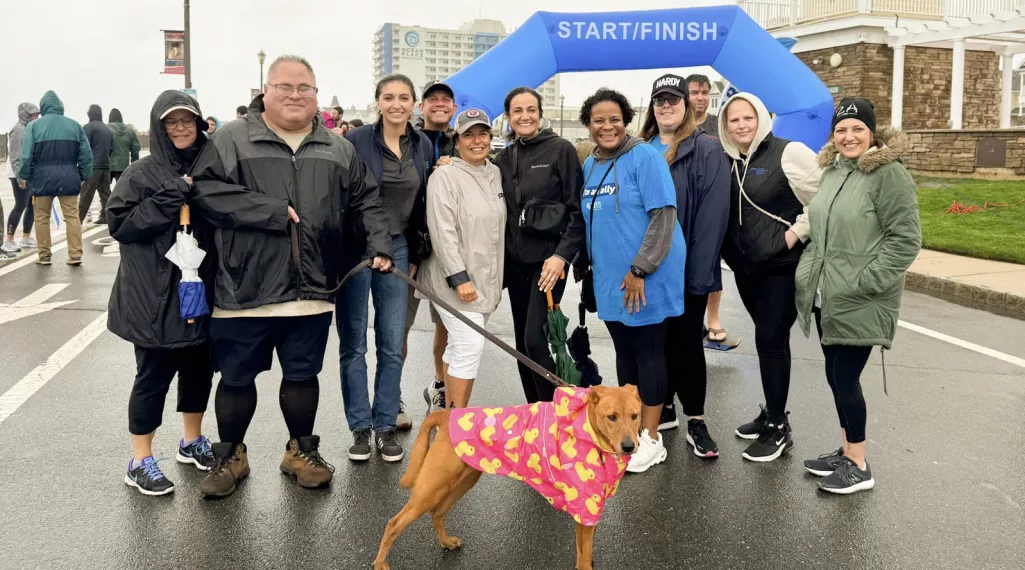 Participants of the 2024 Jersey Shore Walk to End Colon Cancer