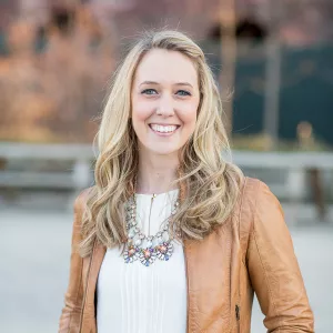 headshot of Regan Huneycutt