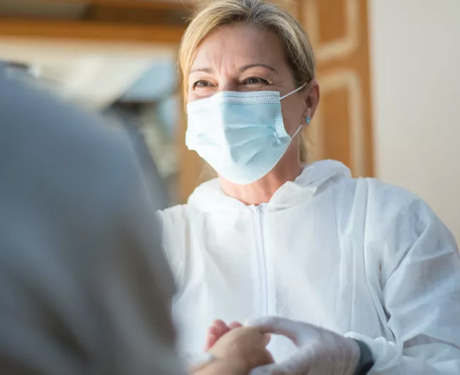 nurse_with_mask_smiling